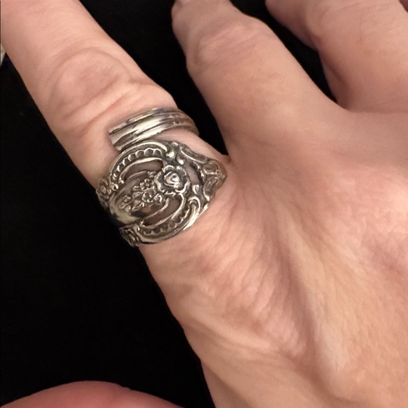 Vintage Silver flatware Oneida spoon ring size 7 - Picture 2 of 5